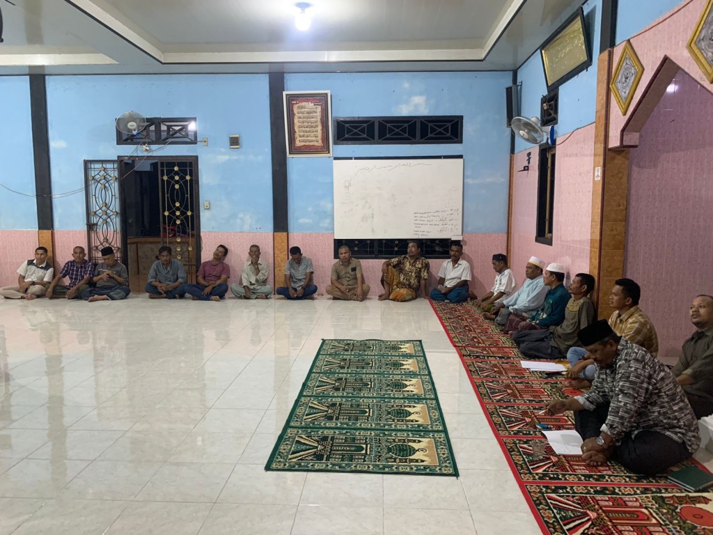 Suasana Rapat Umum Gampong