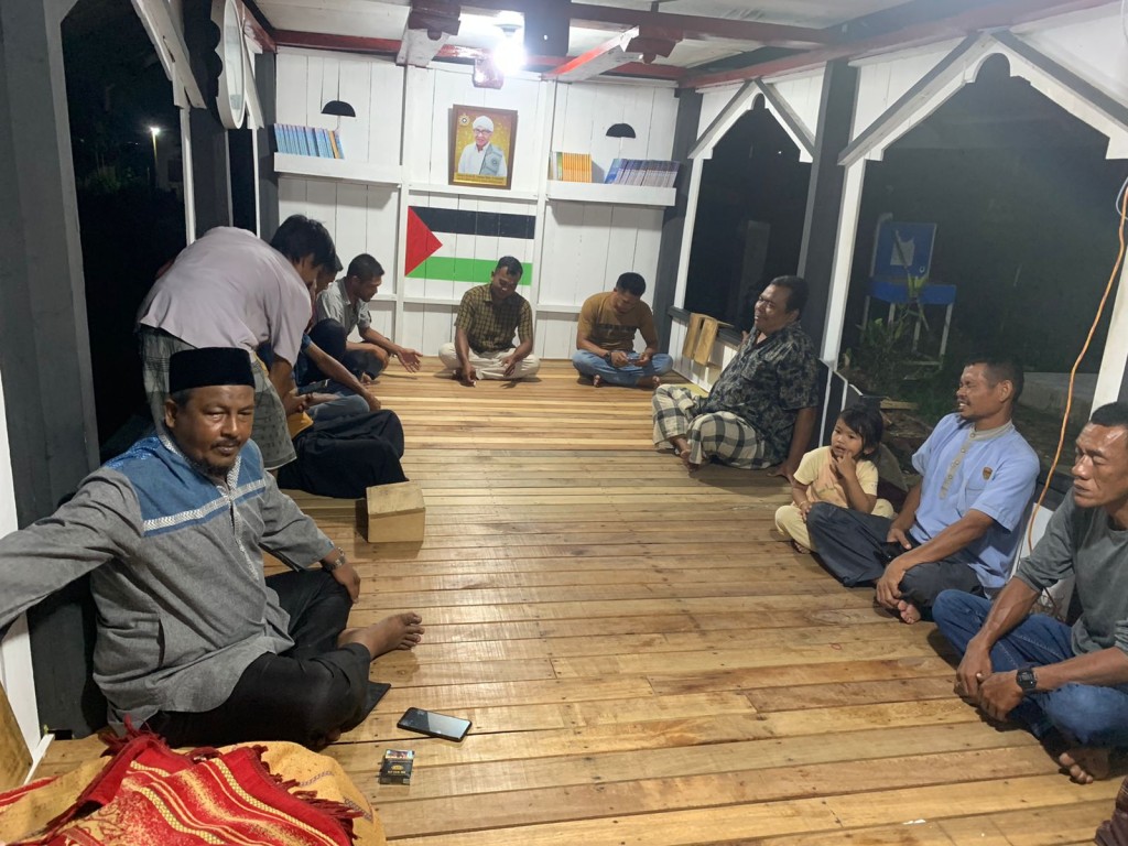 Suasana Rapat Khusus Perangkat Gampong